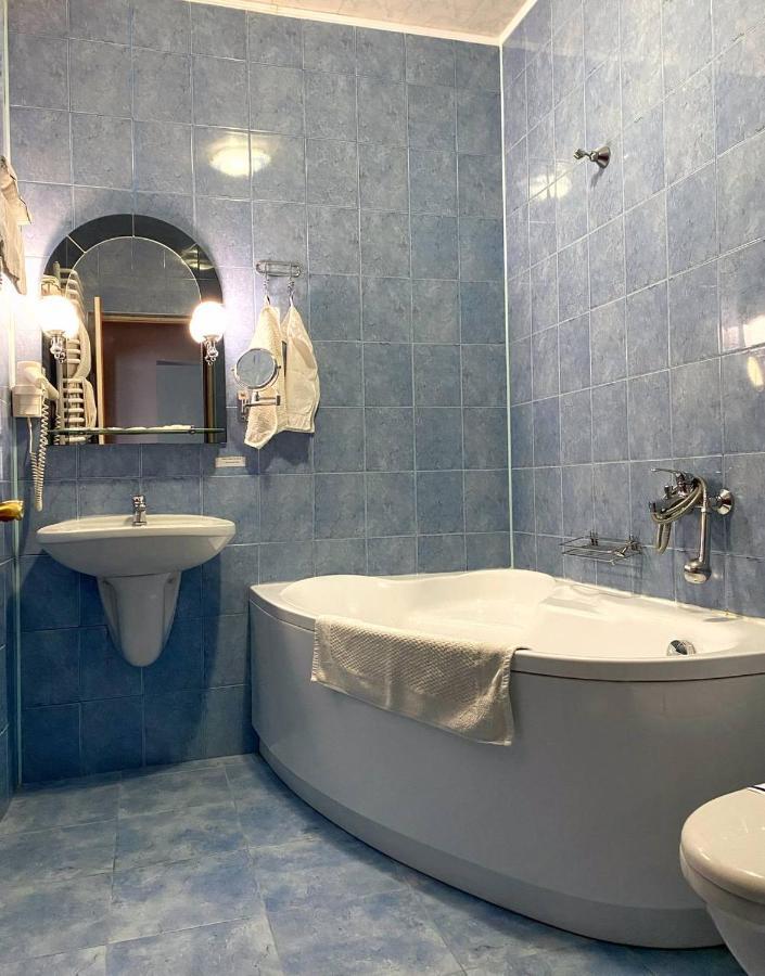 Hotel Lemon Drohobycz Zewnętrze zdjęcie